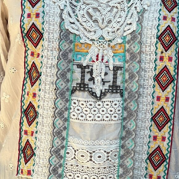 Johnny Was Embroidered Boho Applique Tunic Off White Sheer V-Neck Size S Small - Picture 4 of 5